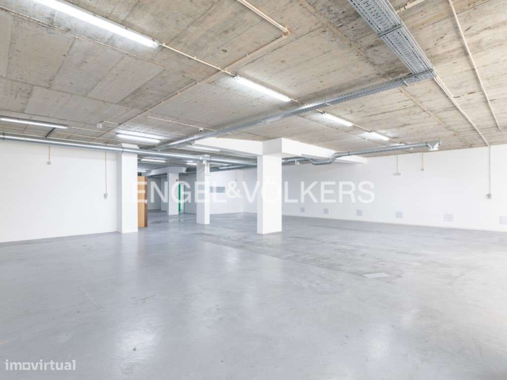 Loja ampla com estacionamento - Grande imagem: 5/30