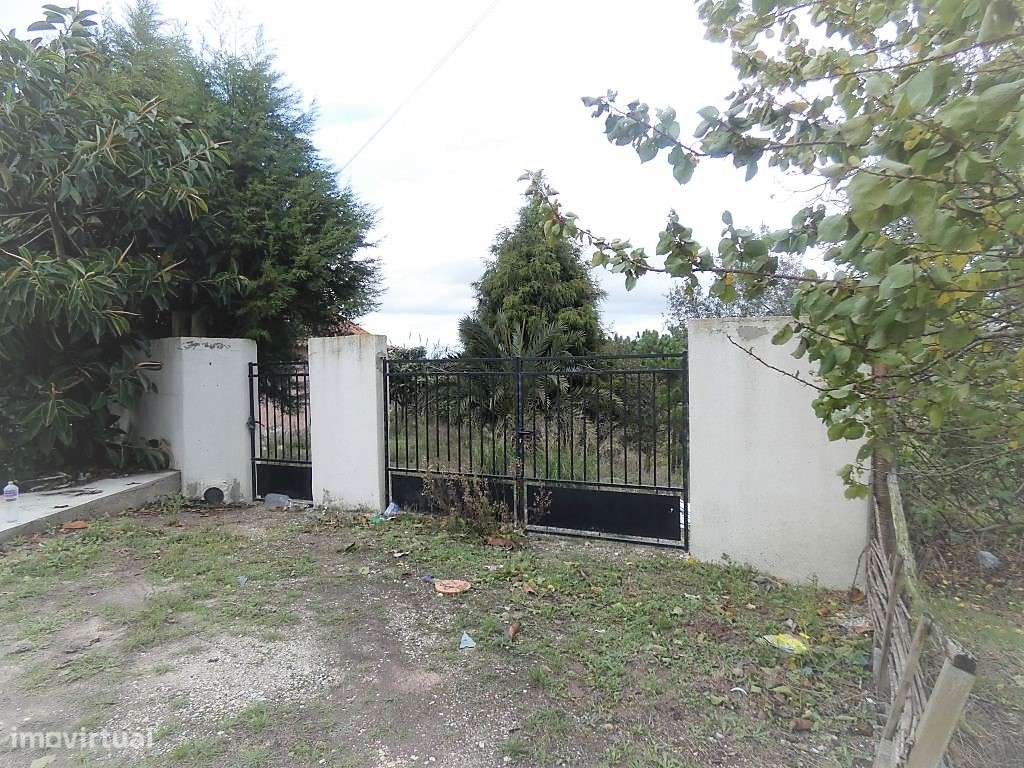 Moradia com 4080 m² para Remodelação, Sarge - Torres Vedras-16