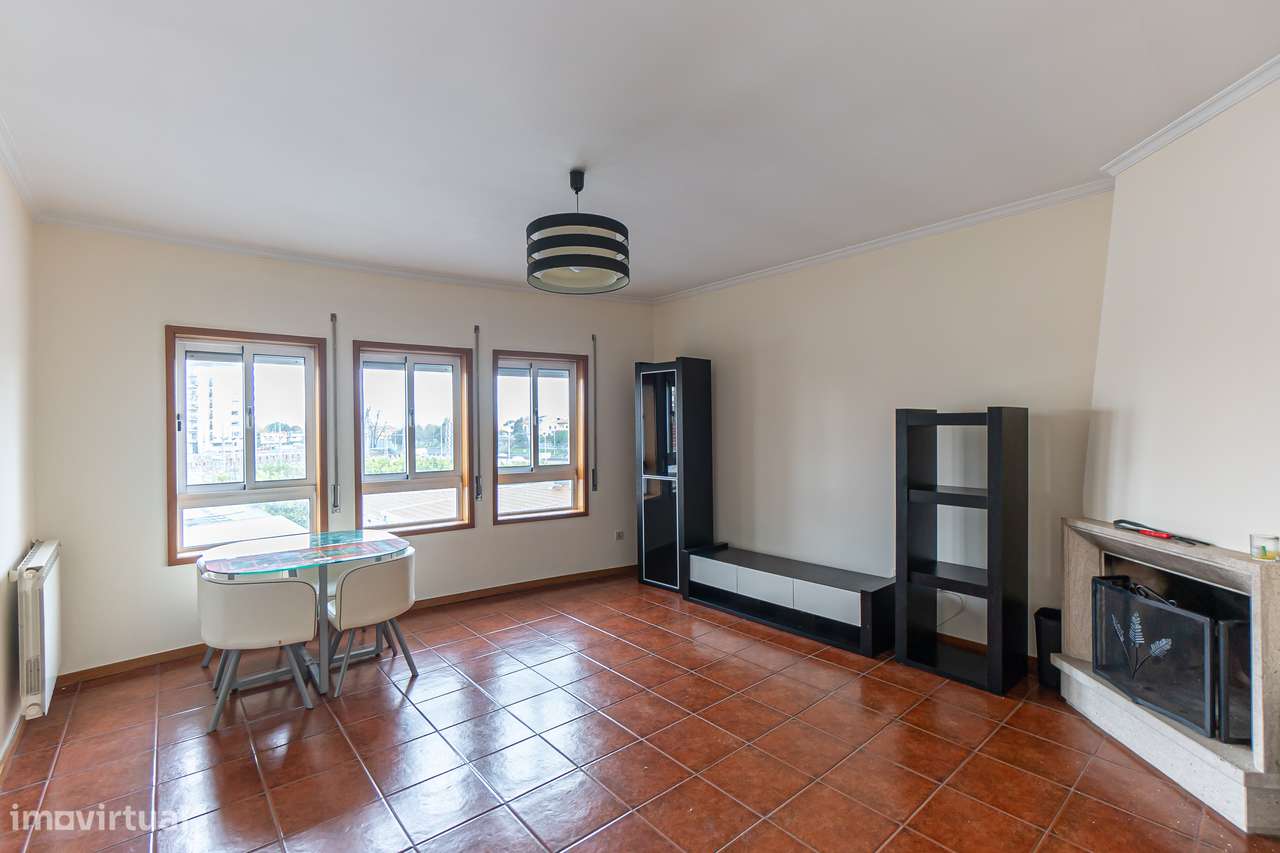 Apartamento T2 com box em Canidelo-5