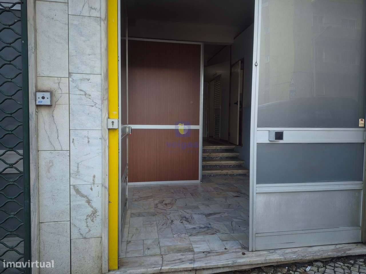 Loja de dois pisos - Grande imagem: 5/43