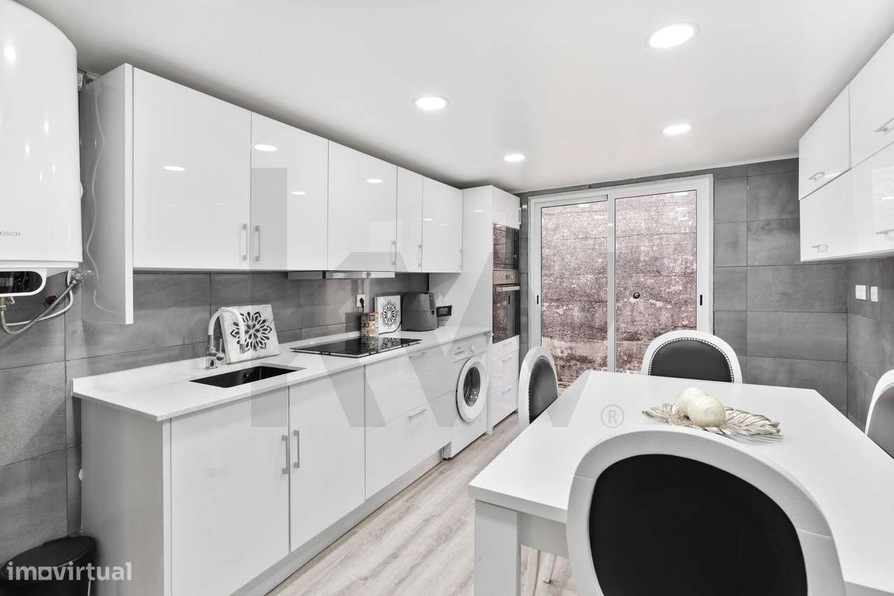Moradia T1+1 com Terraço, RENOVADA – 15 min de Lisboa, Queluz - 10 min - Grande imagem: 5/42