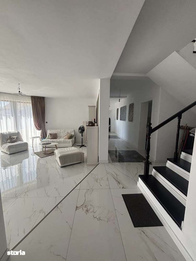 Vand vila de lux Mosnita 310000 - Imagine principală: 4/13