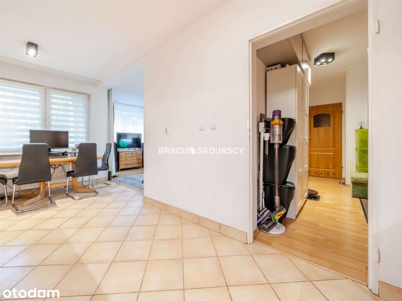 Sprzedam, duża kuchnia, 2-pok z balkonem-8