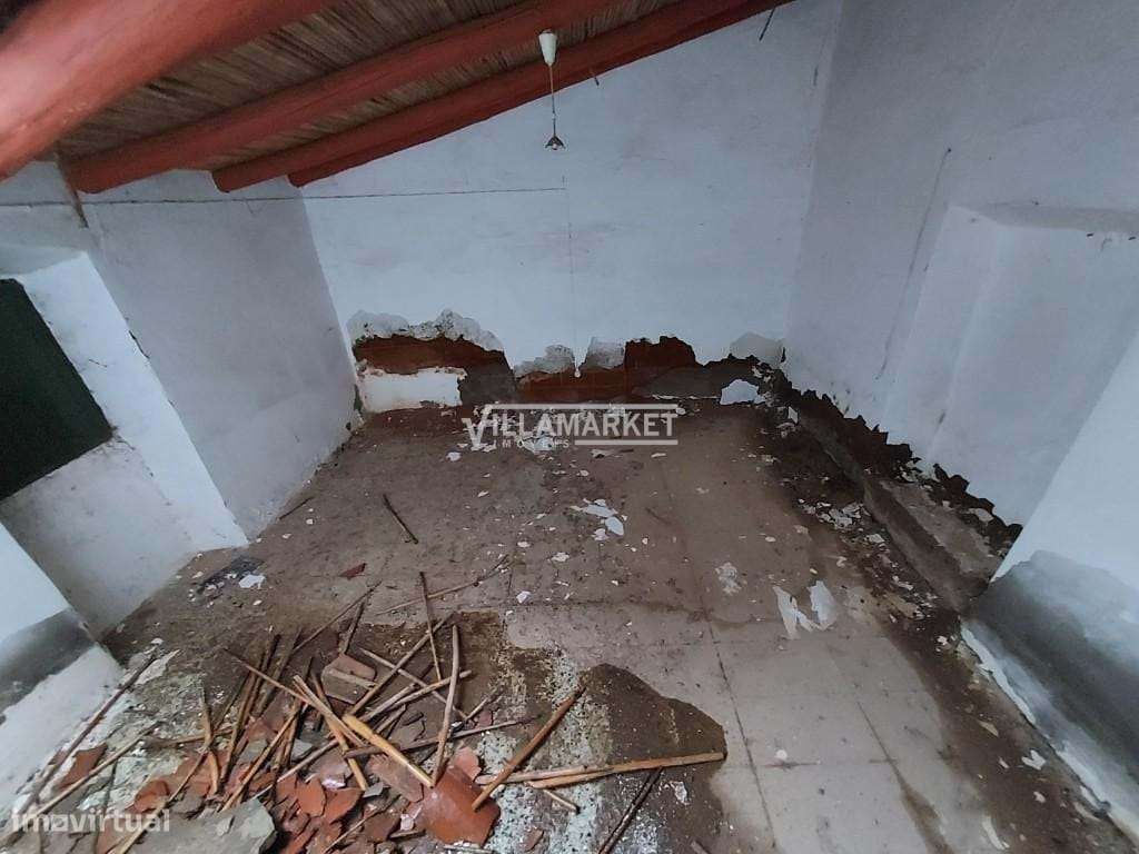 Moradia térrea de tipologia T2 +1 da banca situada em São Aleixo da Re - Grande imagem: 4/10