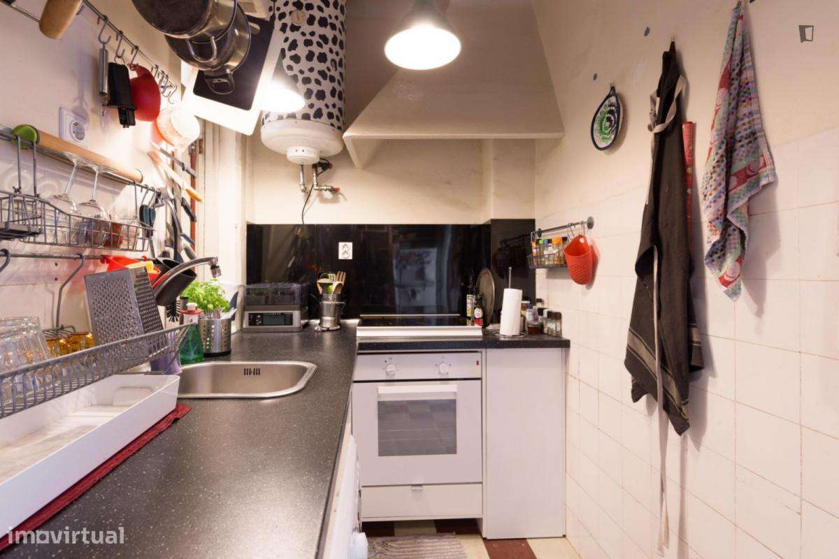 Quarto - localizado em Santo Ildefonso Porto - Grande imagem: 4/11