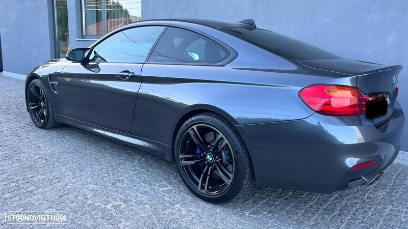 BMW M4 Auto - 4