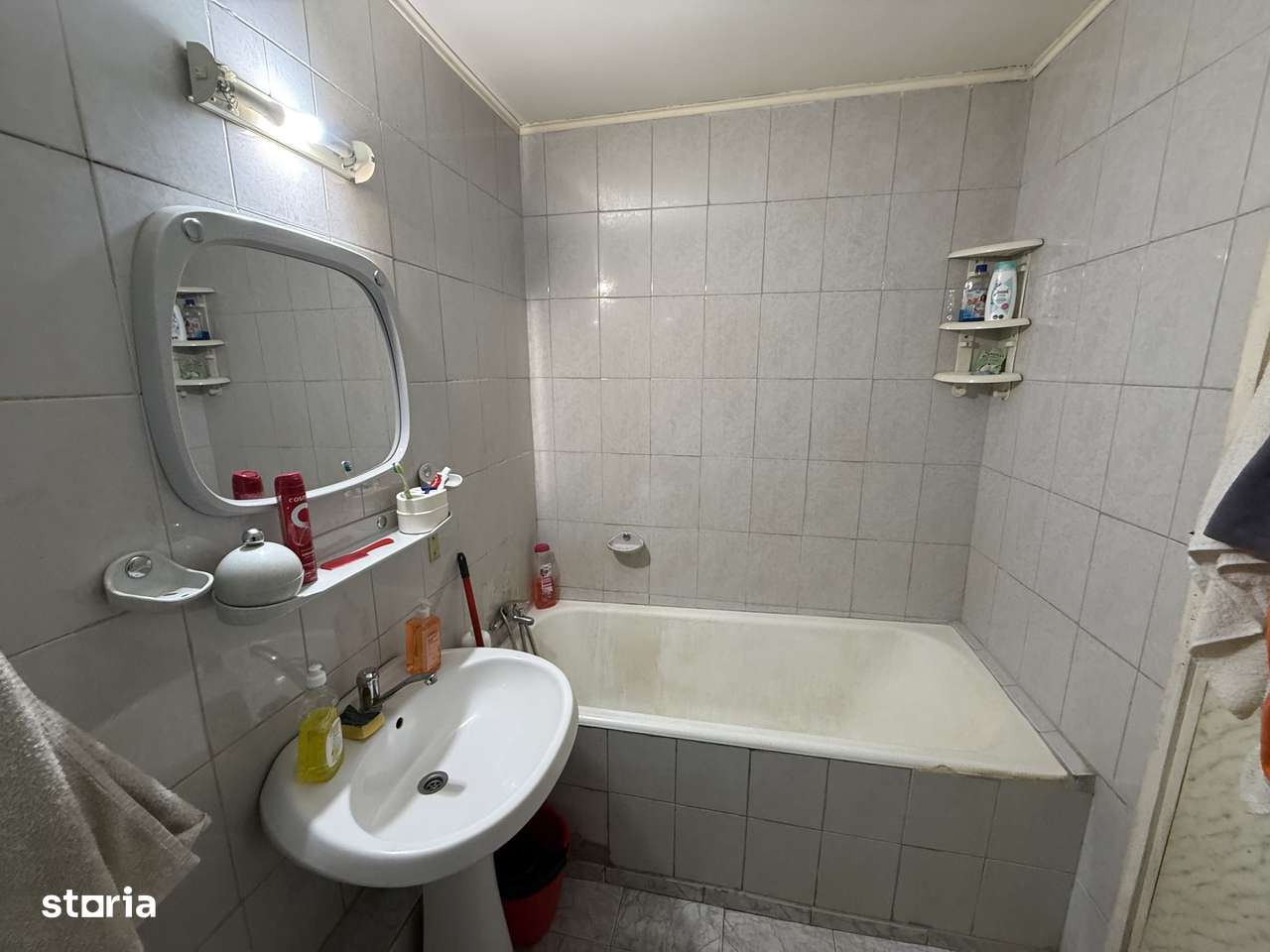 Apartament 2 camere 53,5 mp etaj 6 strada Moinesti- drumul taberei-6