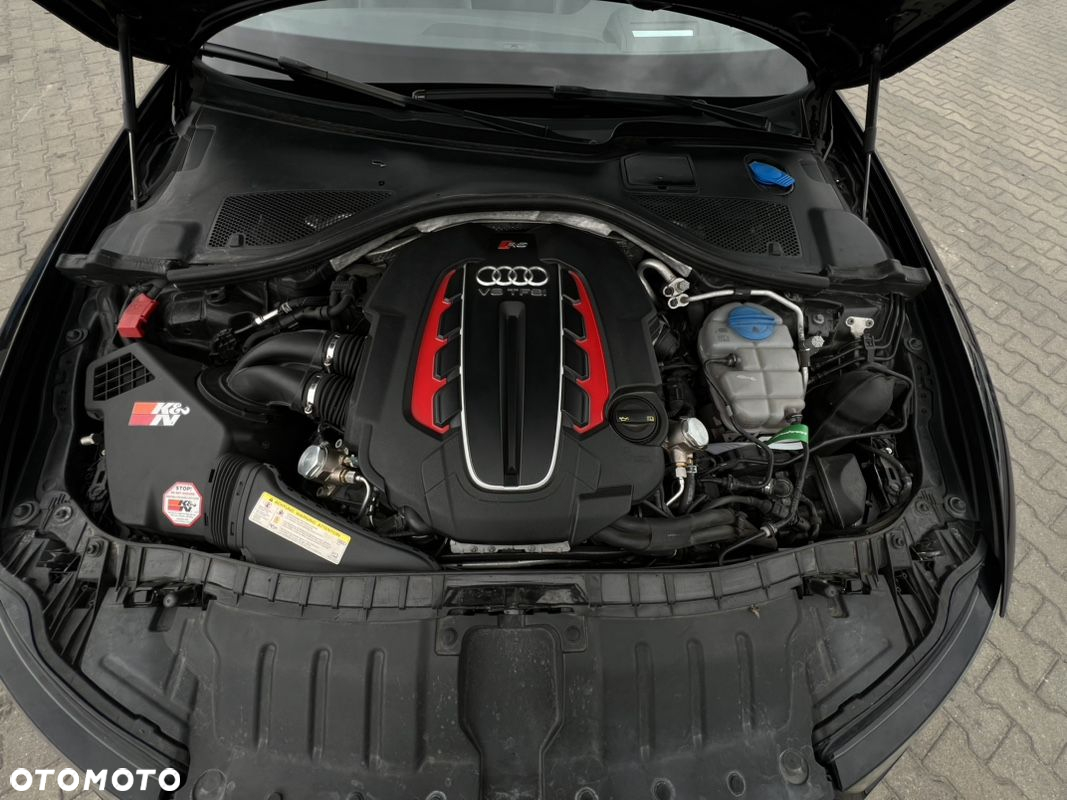 Audi RS6 4.0 TFSI quattro tiptronic performance - 16