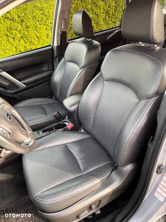 Subaru Forester 2.0XT Platinum Lineartronic - 9