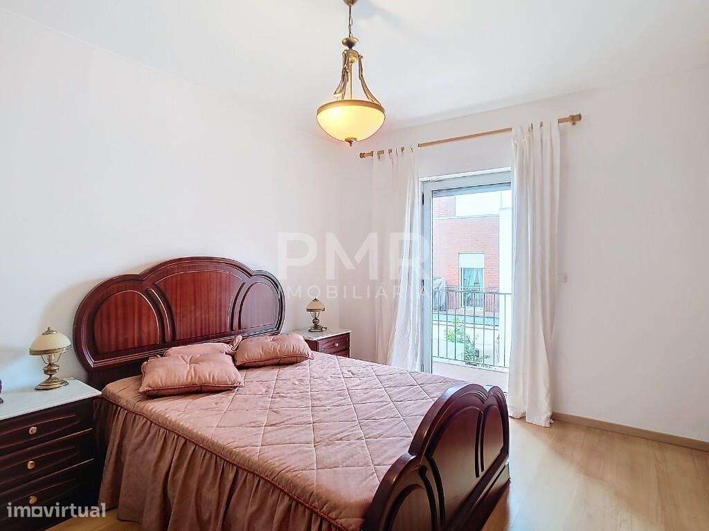 Moradia T4 em Santa Clara-7