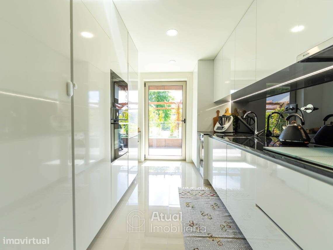Apartamento T2 Venda em Caldas de Vizela (São Miguel e São João),Vizel-1
