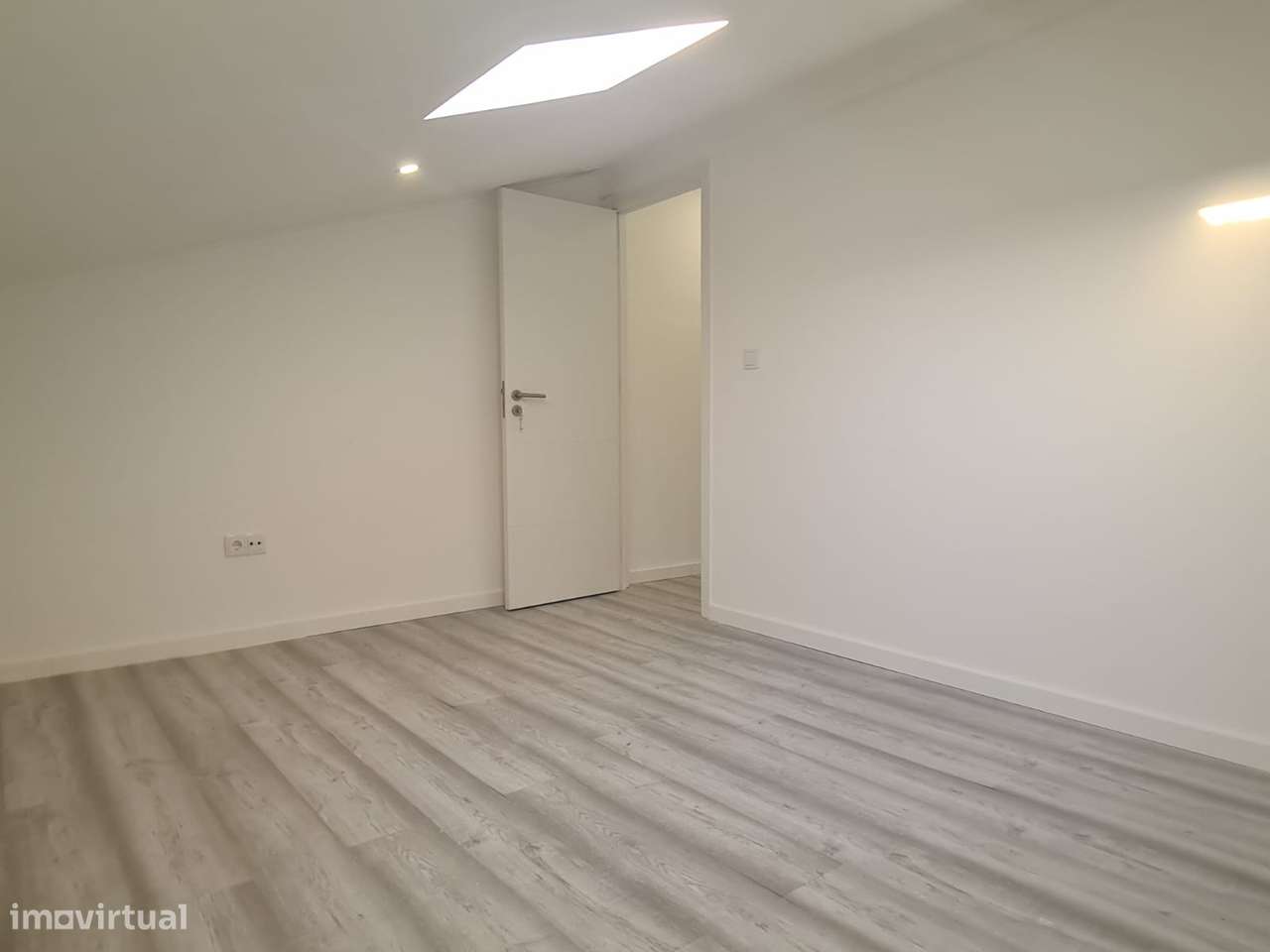 Moradia T3 Renovada Niza - Com Quintal-19