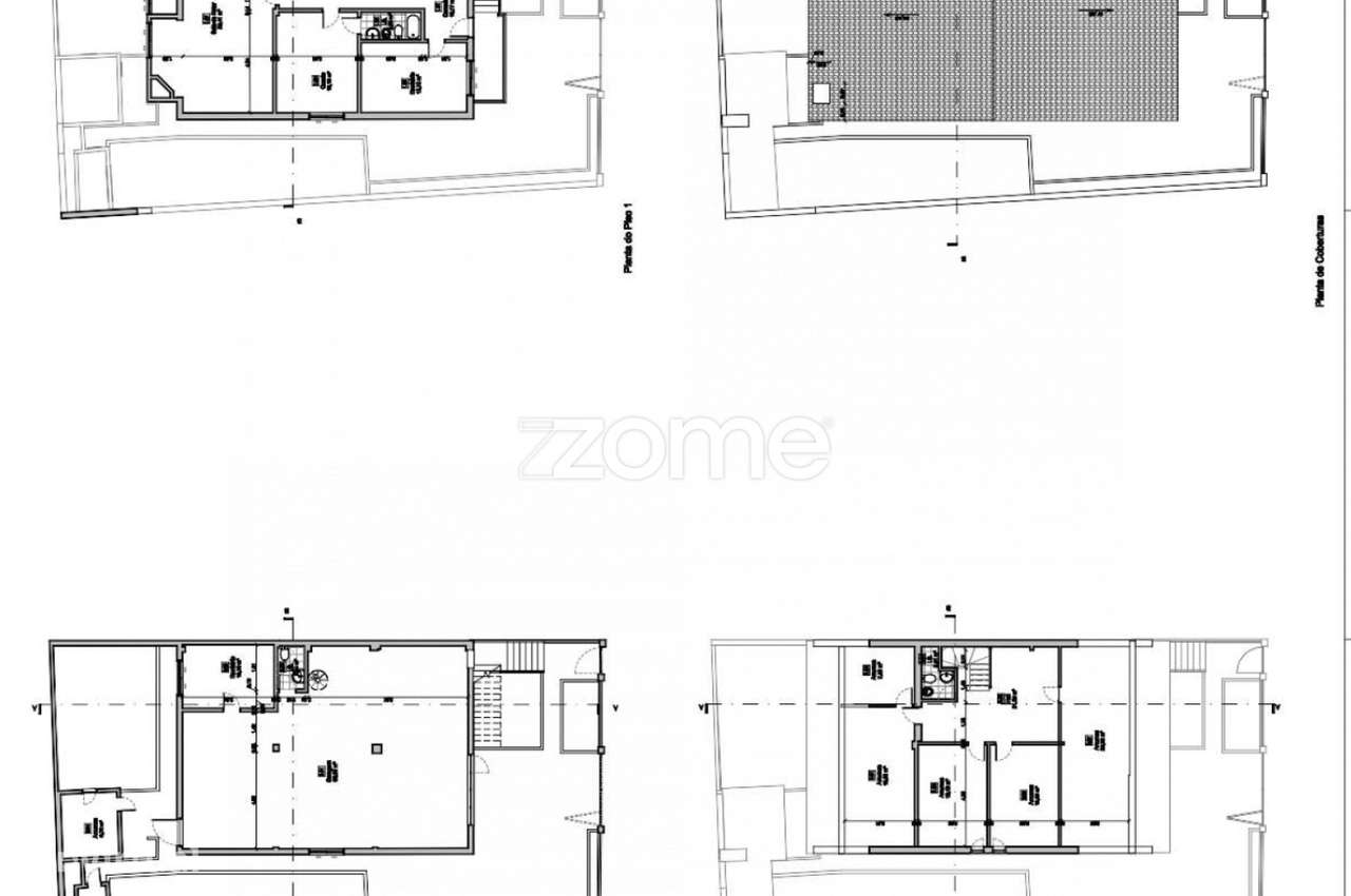 Moradia Geminada T4 com Jardim e Garagem em Zona Tranquila de Camarate-45