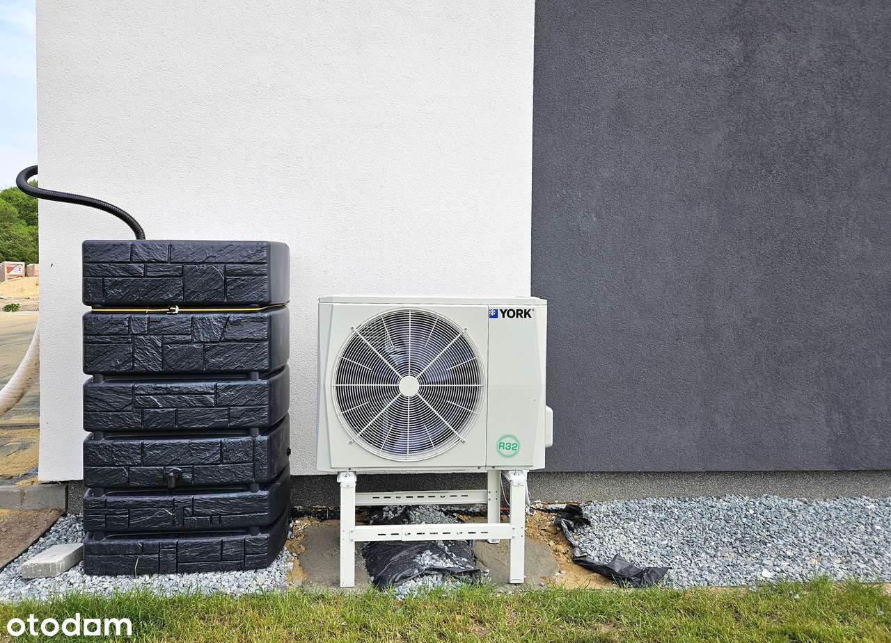 Bliźniak w wysokim standardzie | Garaż w bryle + Pompa Ciepła-9