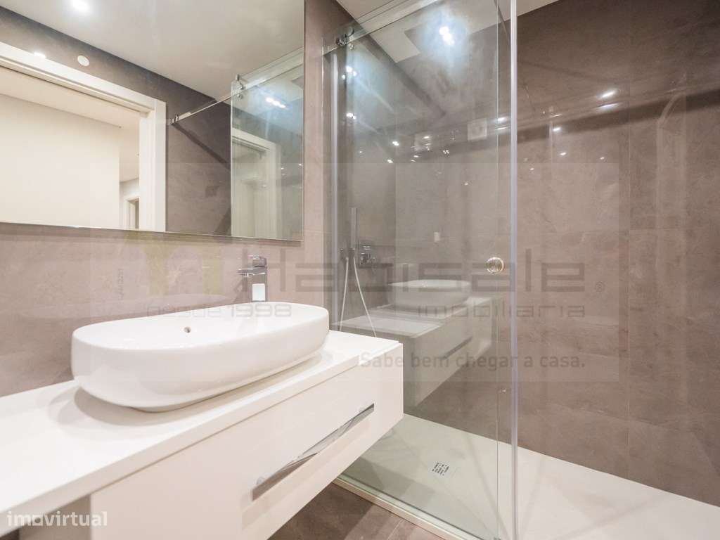 T3 Excelentes Acabamentos com Box Perto da Praia-15