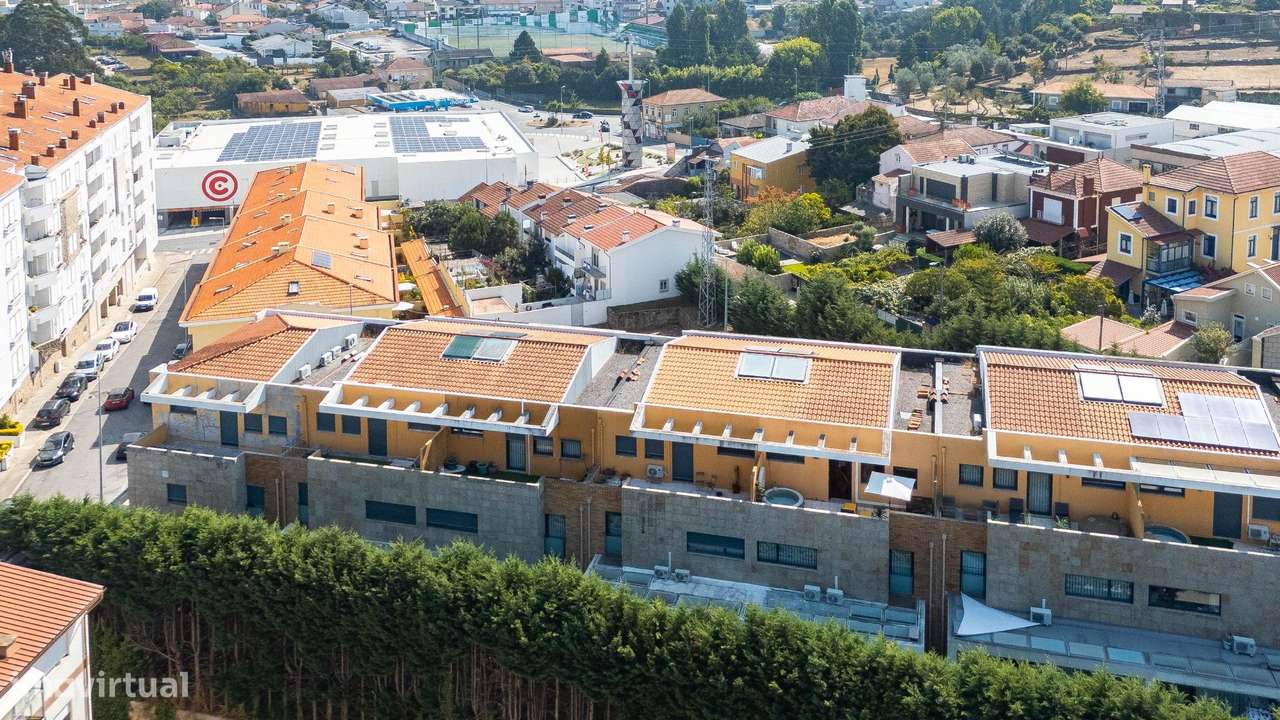 Moradia T3 Ermesinde, Valongo. Suite com terraço e jacuzzi.-42