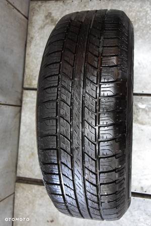 OPONA 235/65 R17 - 6