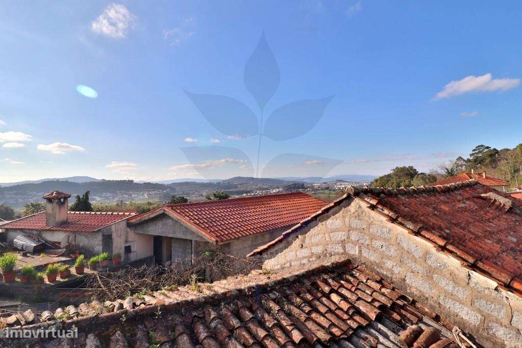 Dois artigos urbanos para venda em Esporões, Braga - Grande imagem: 5/19