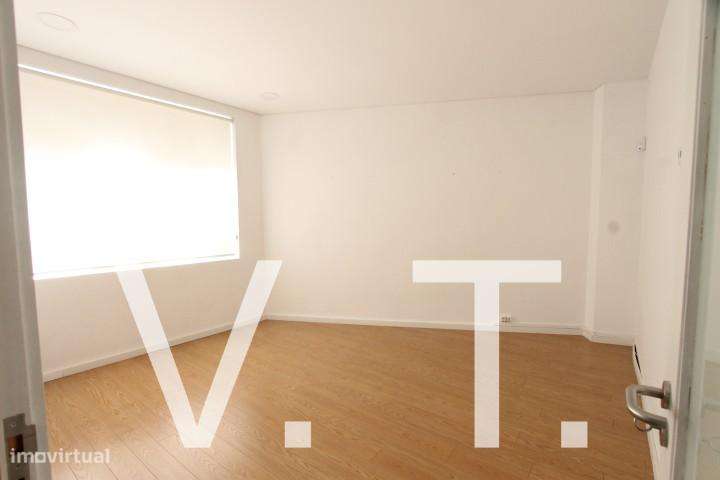 Loja Comercio e Serviços á Prª. Velasquez/ Av. F. Mag. - Grande imagem: 5/11