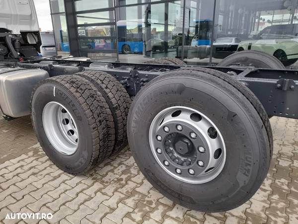 Iveco S-WAY AUTOTRACTOR - 40