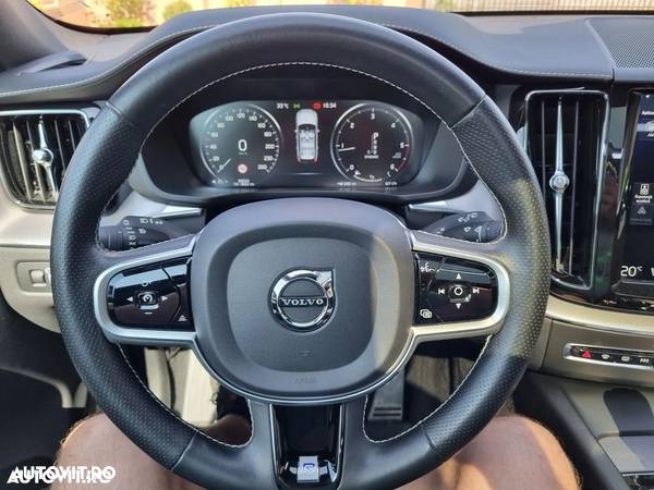 Volvo XC 60 D4 AWD Geartronic RDesign - 5