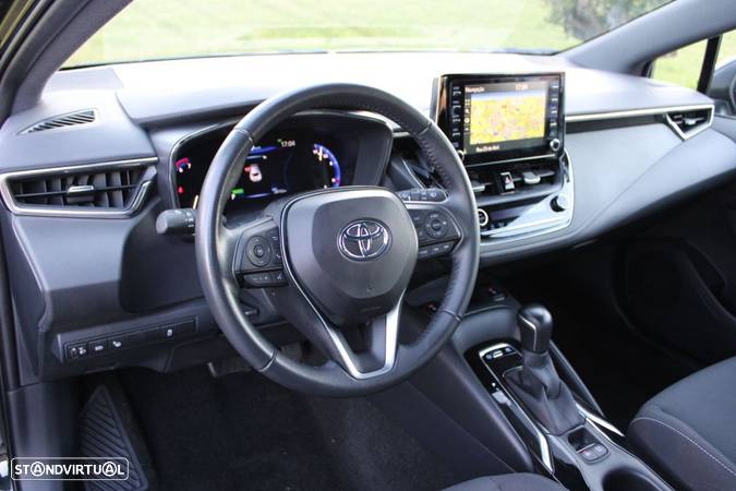 Toyota Corolla 1.8 Hybrid Comfort - 26