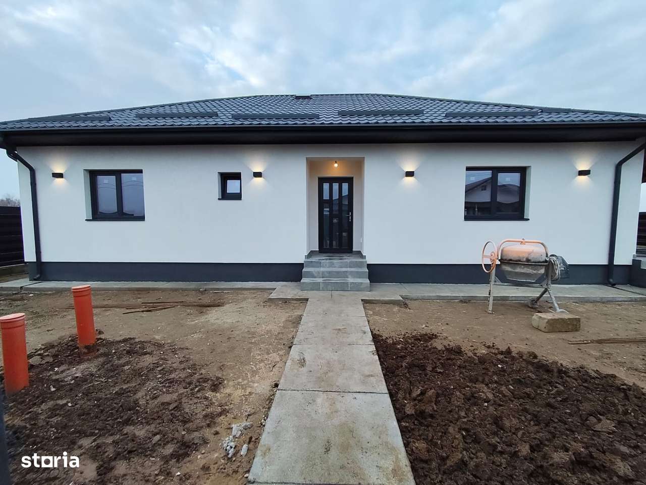 FARA COMISIOANE casa TOP 4 camere 2 bai PARTER+pod placa camera tehnic-0