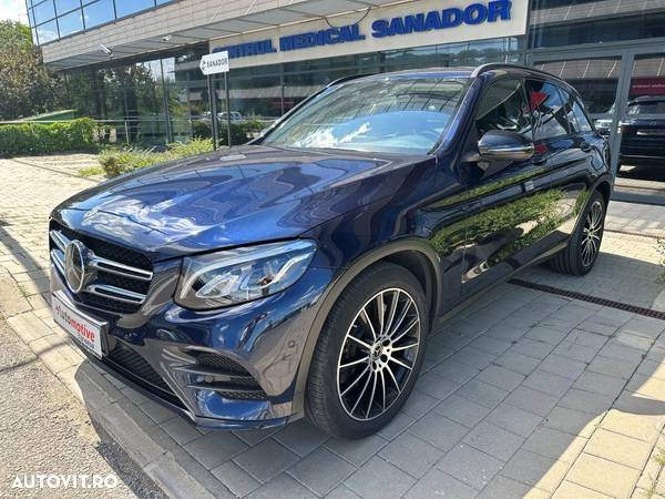 Mercedes-Benz GLC 250 4Matic 9G-TRONIC AMG Line - 3