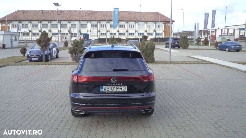 Volkswagen Touareg V6 TDI 4MOTION Elegance - 4