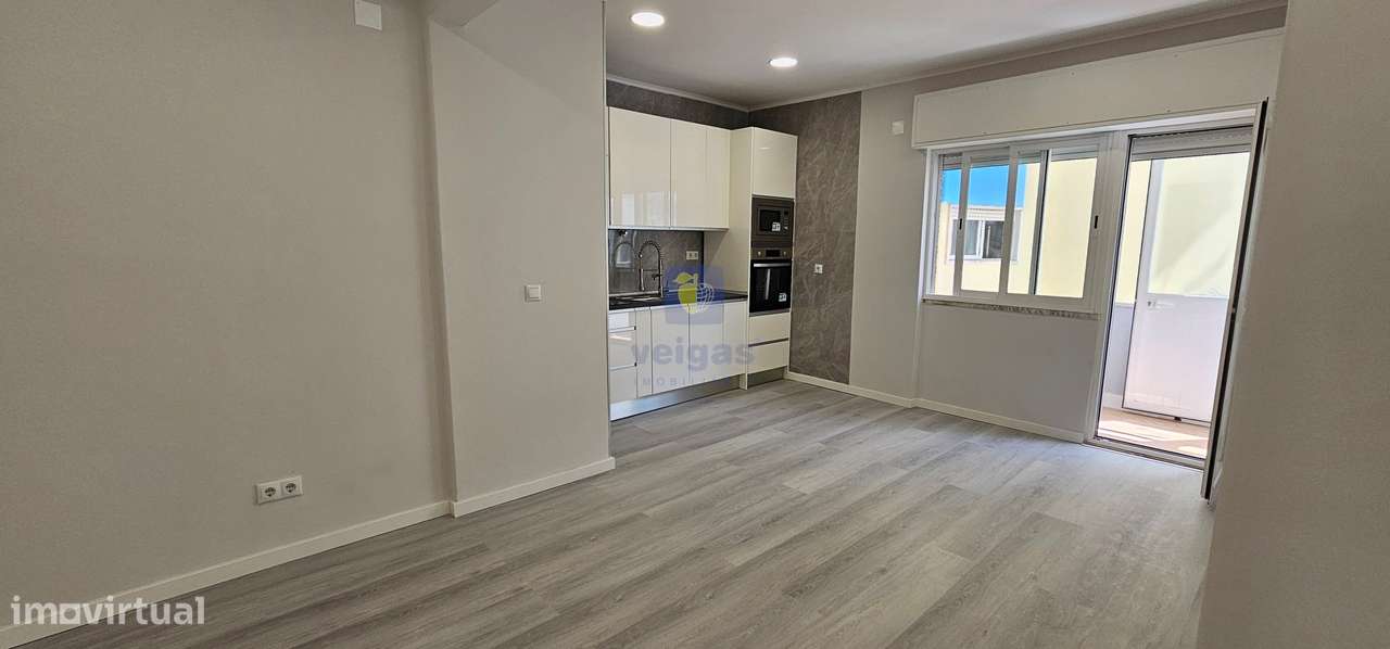 Apartamento T1 na Venteira, Amadora-16
