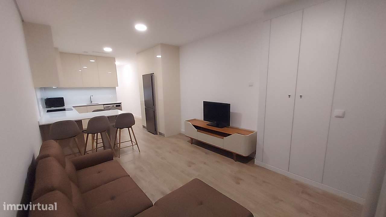 Apartamento T1 Junto Santuário de Fátima - Grande imagem: 5/18