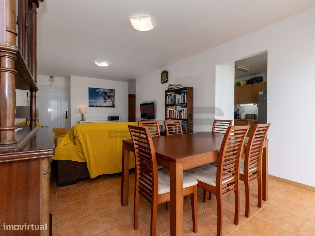 Moradia Térrea em Fenais da Luz: Conforto e Proximidade ao Mar-6