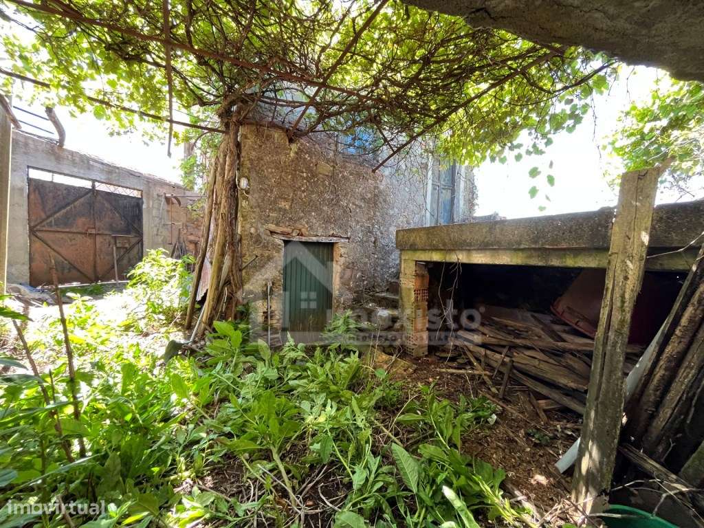 Moradias T4 e T0 em Figueiró dos Vinhos-6