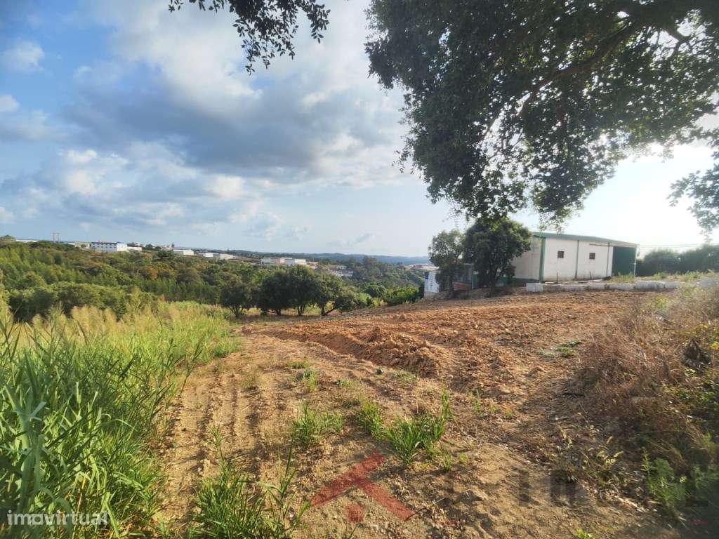 Quinta com 11.680m2 - Grande imagem: 4/19