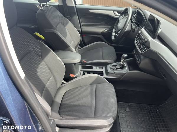 Ford Focus 1.0 EcoBoost Active - 15