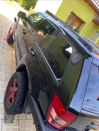 Jeep Grand Cherokee - 8