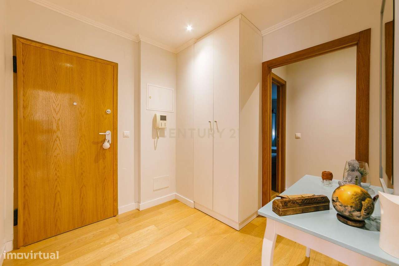 Apartamento T3 para Arrendar Mobilado na Urbanização Quinta da Parreir - Grande imagem: 3/26