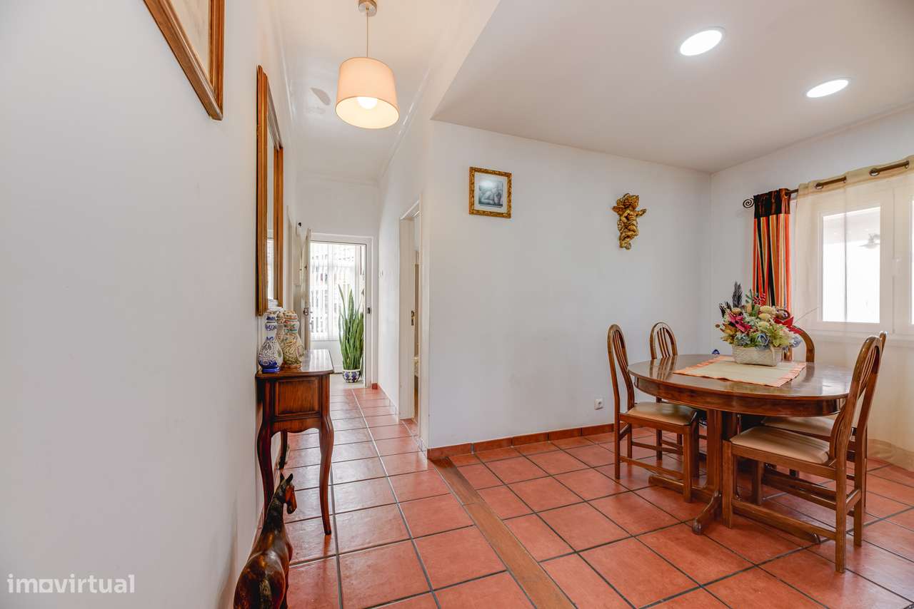 MORADIA T3 TRANSFORMADA EM T2 | GARAGEM | 221M2 | ARRUDA DOS VINHOS-20