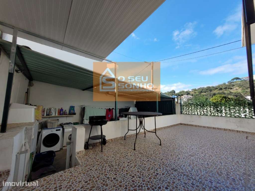 Moradia T3 com Quintal em São Brás de Alportel-15