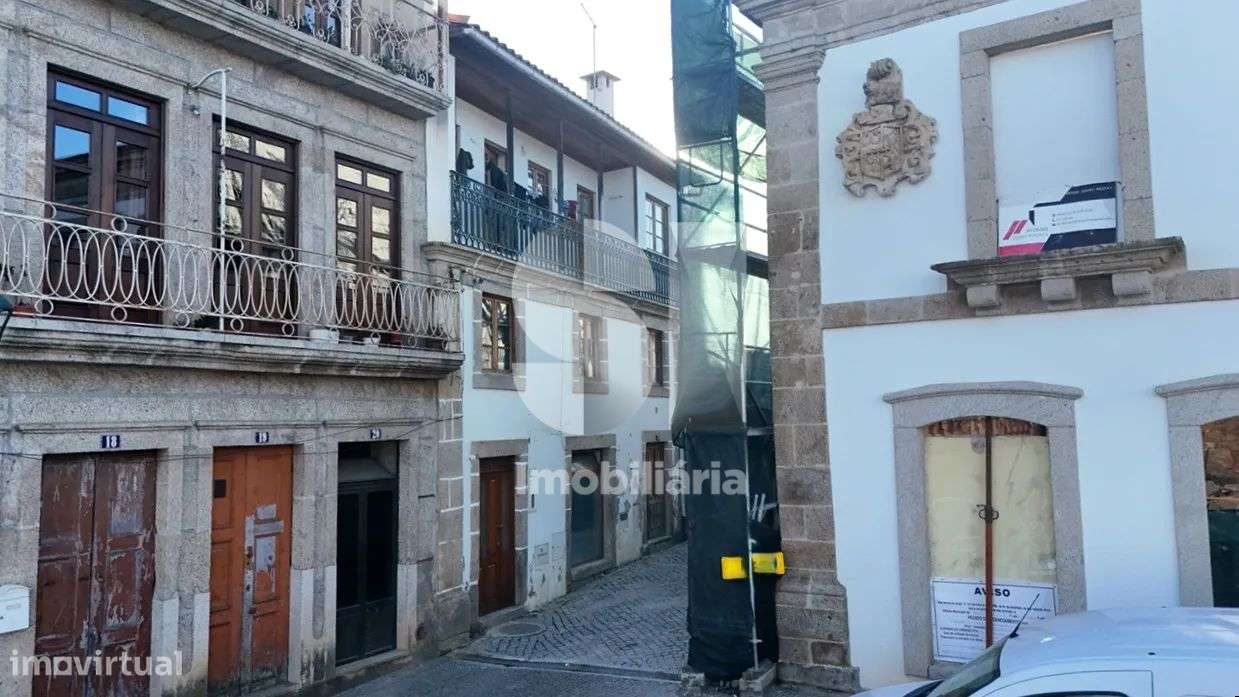 Moradia Recuperada Centro de Murça - Grande imagem: 4/36