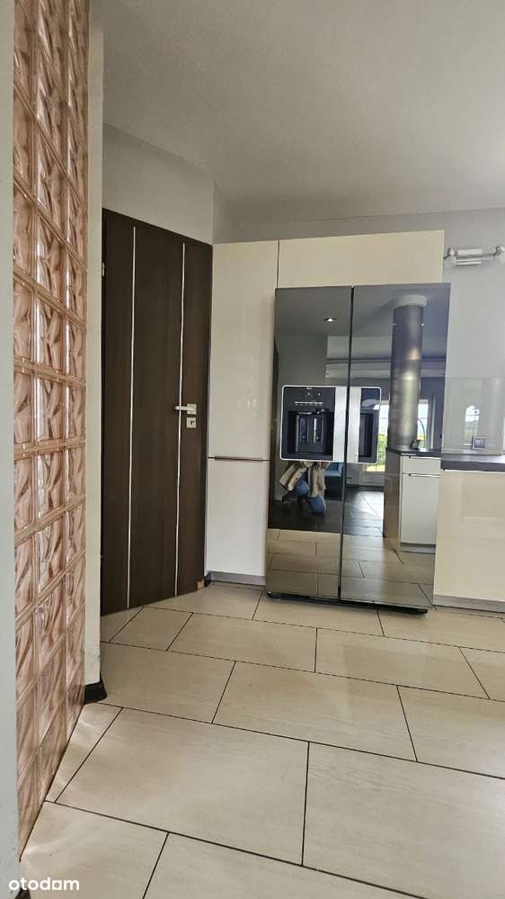 Otoczony naturą  rodzinny dom z możliwością inwestycyjną-12