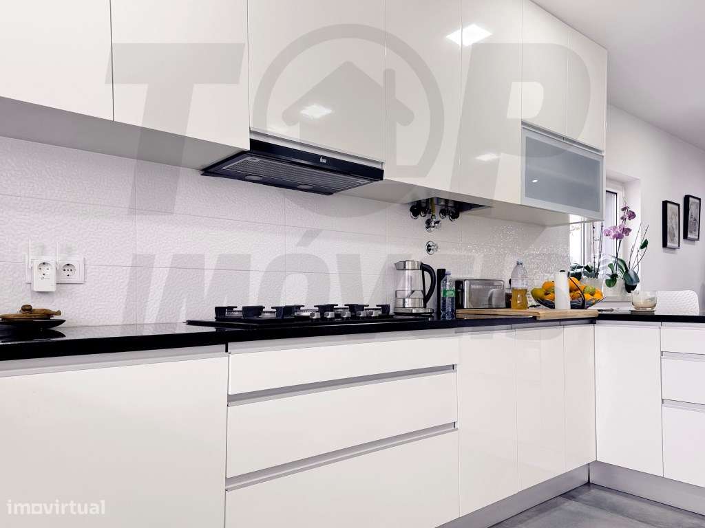 Moradia V6 de Luxo com Piscina - Foros de Salvaterra - 649.000€ - Grande imagem: 4/60