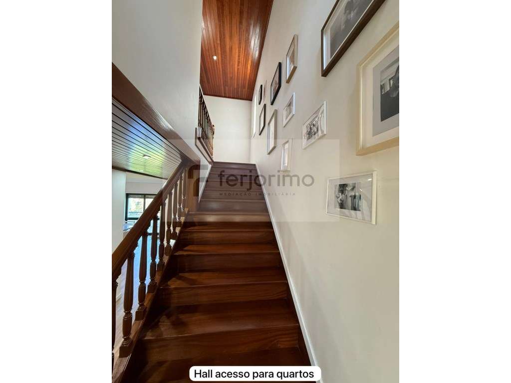 Moradia Geminada T3 com Vista Deslumbrante sobre Guimarães-7
