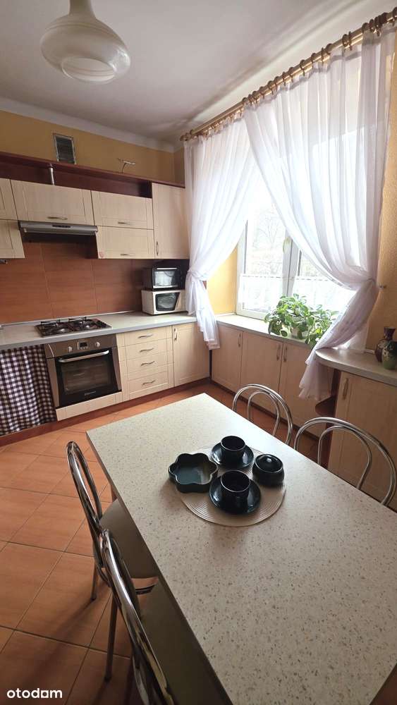 Mieszkanie 3pok. 63m2 z piwnicą+ część strychu St. Huta os. Na Skarpie-2