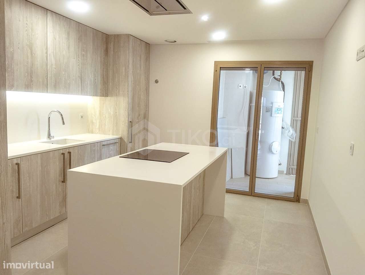 Apartamento T3 + 1 DUPLEX  com garagem/BOX  e arrumos à venda em Monti-15