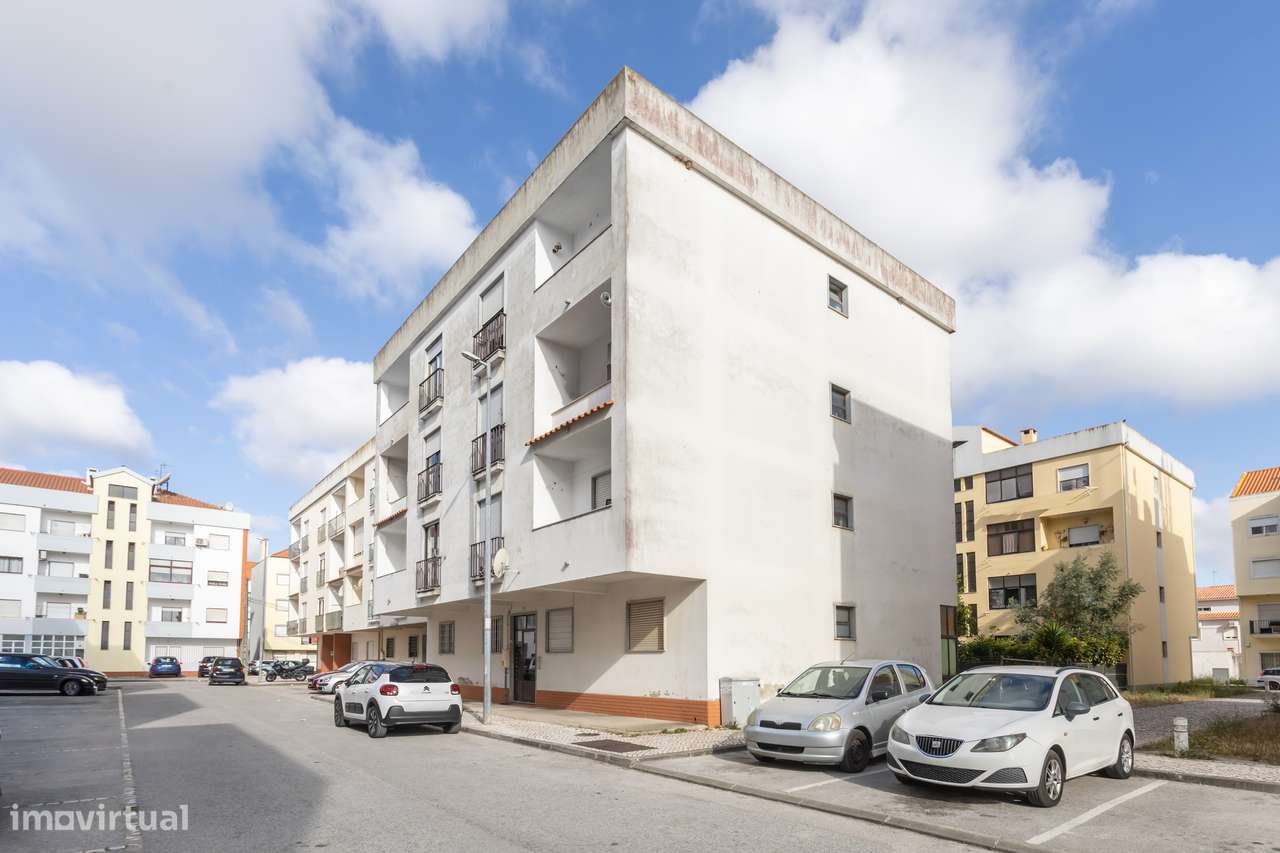 Apartamento T2 com Arrecadação-18