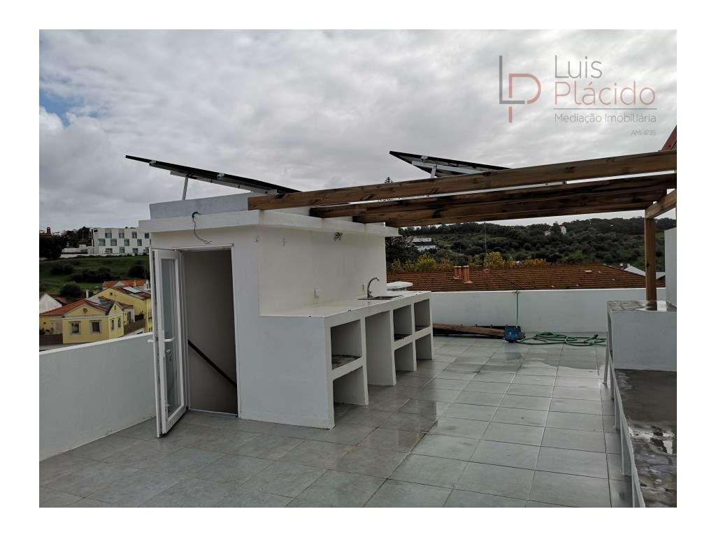 APARTAMENTO T2 - ARRENDAMENTO -CENTRO DA CIDADE - Grande imagem: 1/31