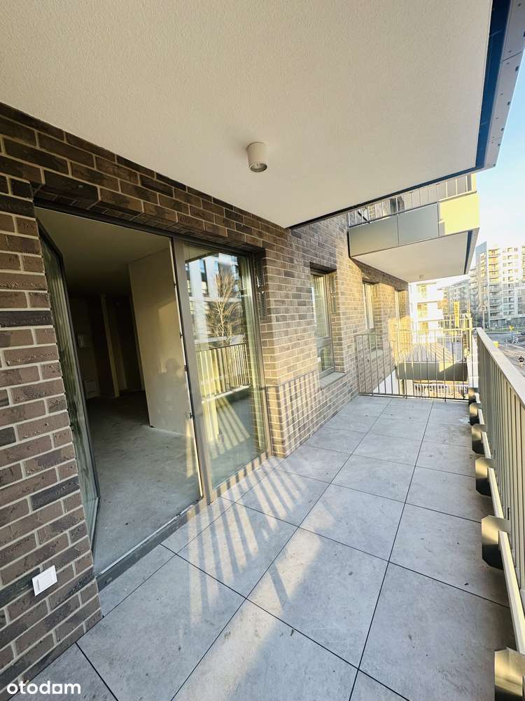 Bezpośrednio! Kawalerka z  dużym balkonem 10 m2 - Pełny obrazek: 5/14