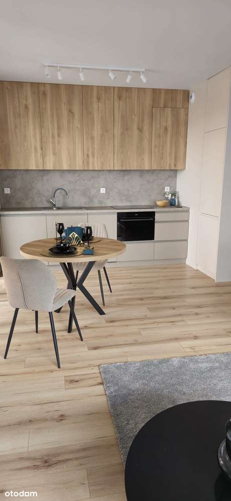 Nowe Apartament w Poznaniu z Halą. Nowe Ogrody