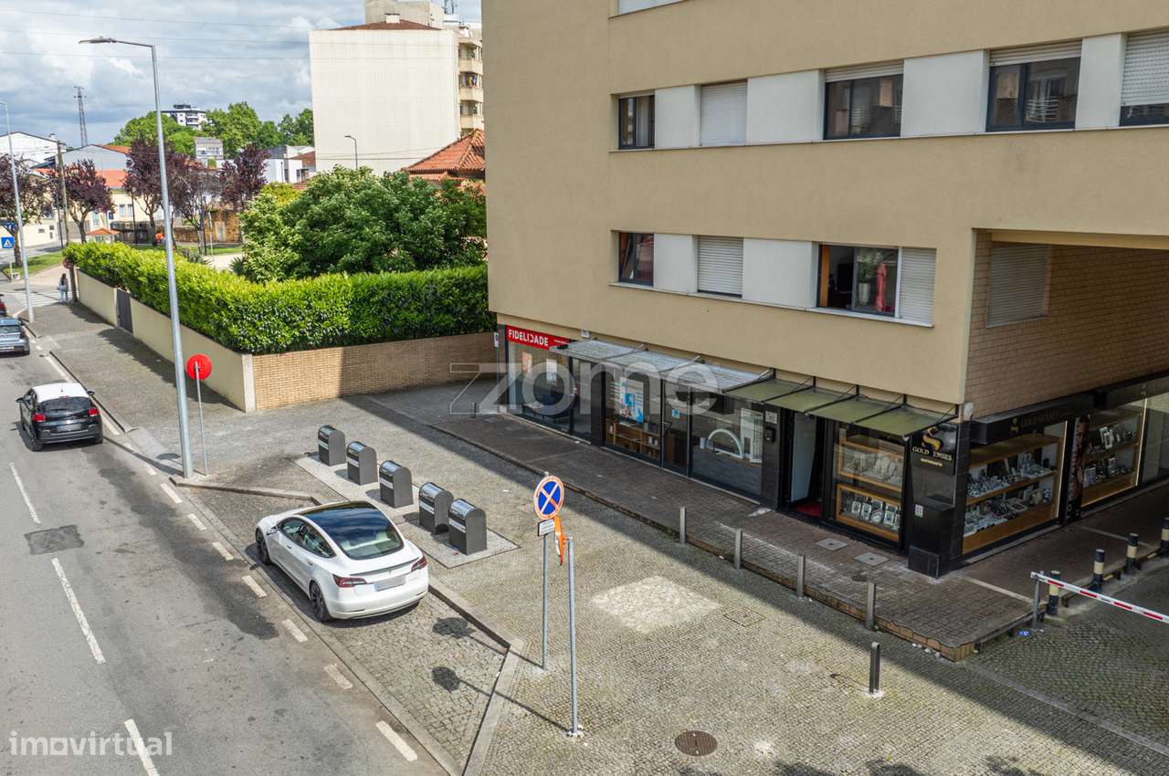 Loja para Investimento no Centro da Trofa - Grande imagem: 2/15